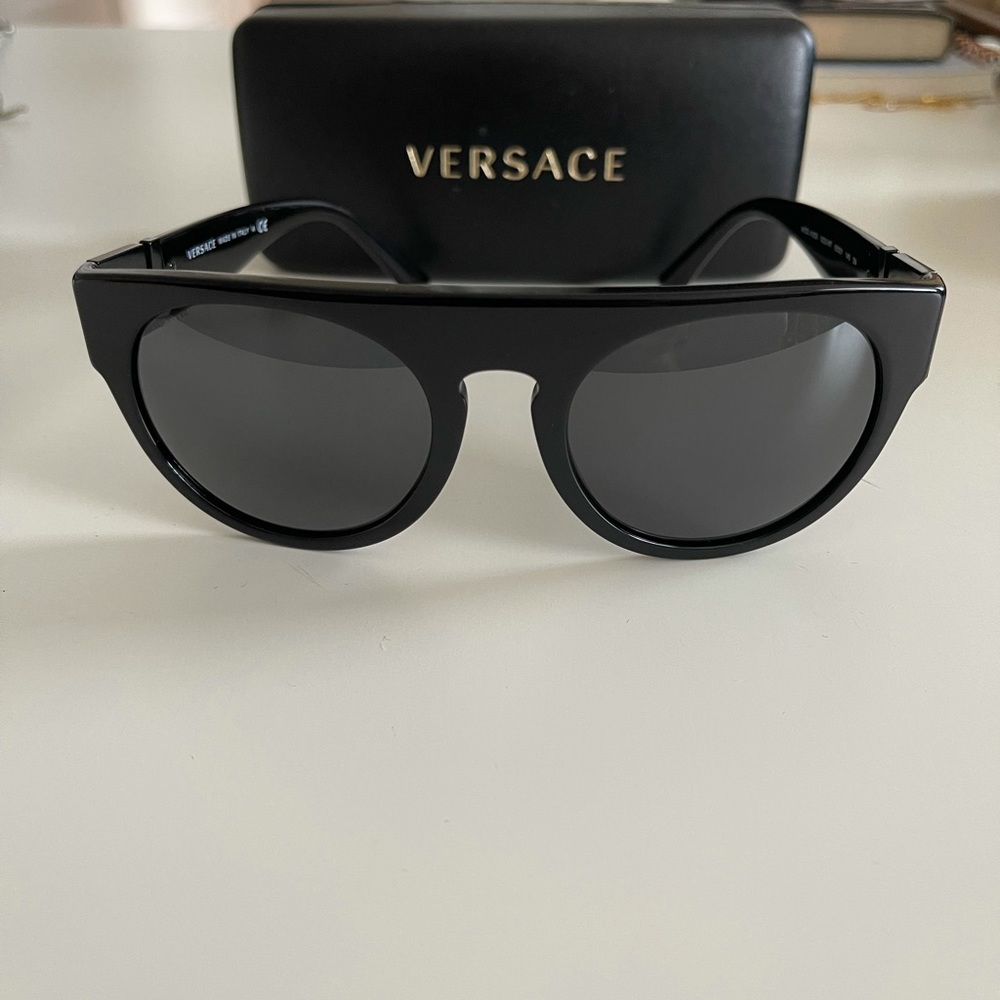Hot Sun Glasses!